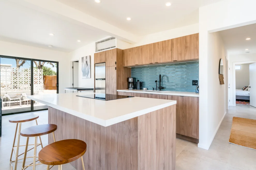 The Contemporary Wolf Den by Wolfgang Pichler Design Inc. - Photo 34