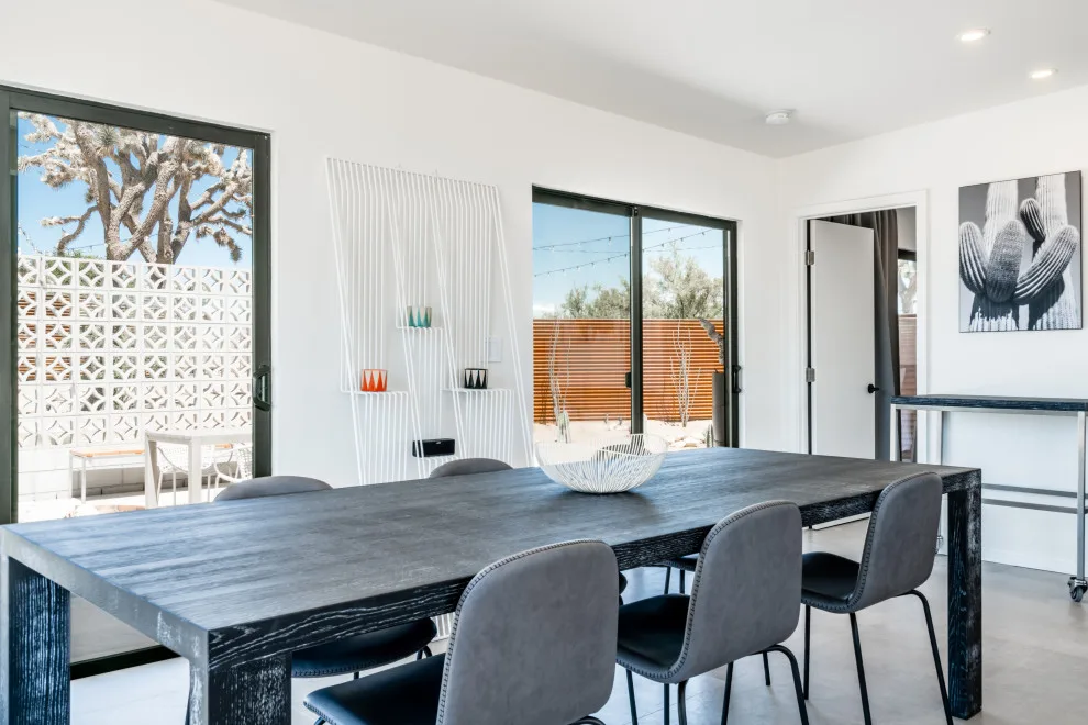 The Contemporary Wolf Den by Wolfgang Pichler Design Inc. - Photo 31