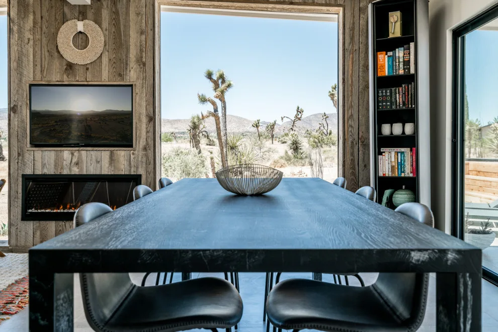 The Contemporary Wolf Den by Wolfgang Pichler Design Inc. - Photo 16