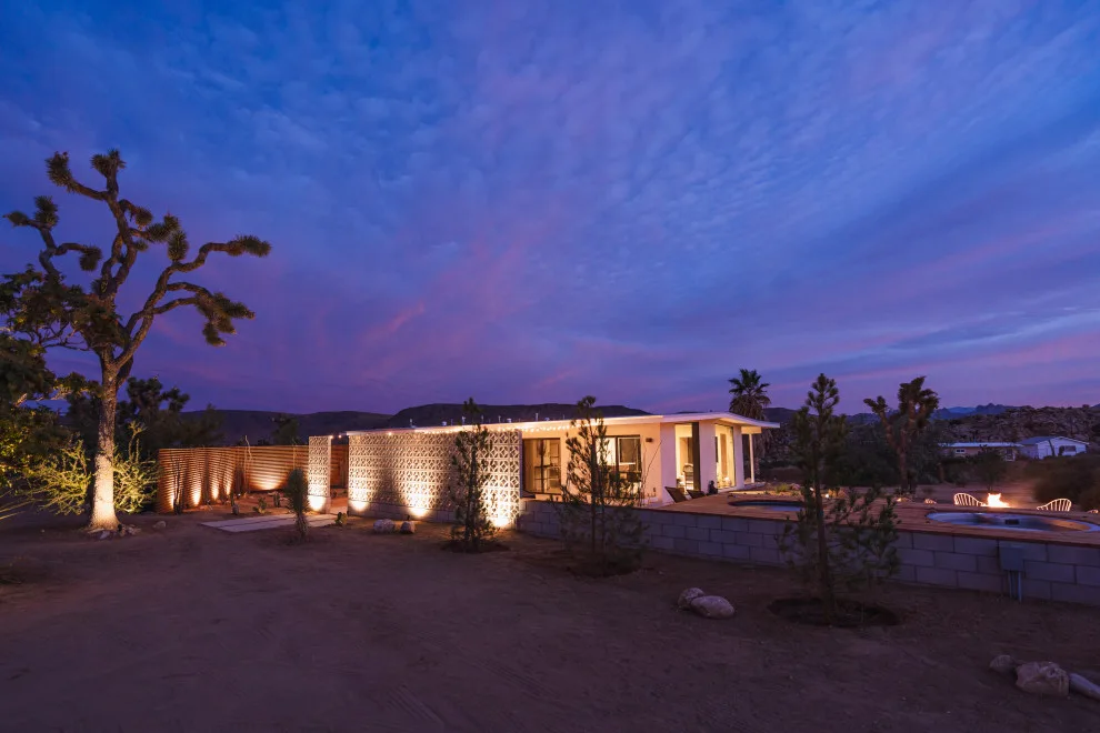 The Contemporary Wolf Den by Wolfgang Pichler Design Inc. - Photo 24