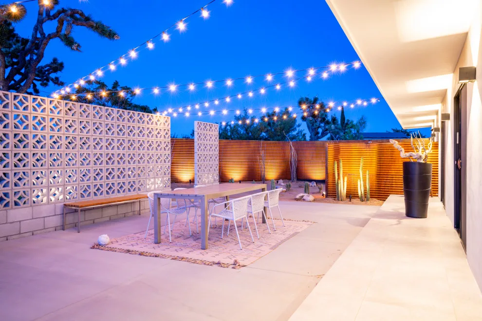 The Contemporary Wolf Den by Wolfgang Pichler Design Inc. - Photo 37