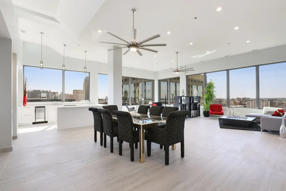 Modern Elegant Rooftop Apartment by B+A Architecture - Photo 14