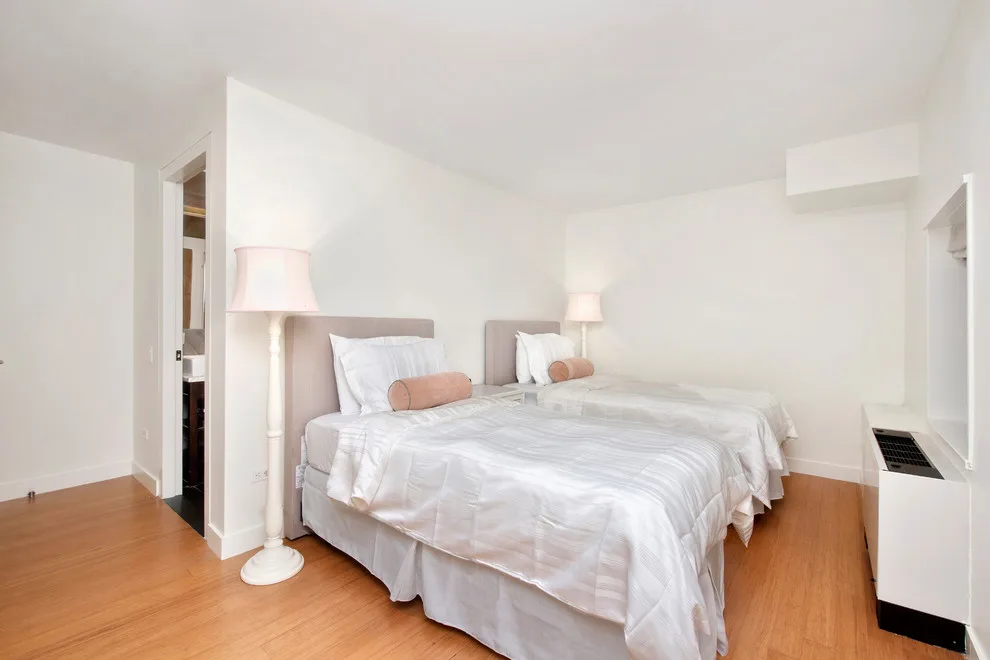 Three-Bedroom Condo - Design and Build Initiative by GMH Architecture PLLC - Photo 14
