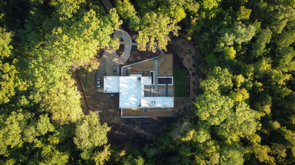 Tri-Courtyard Residence by Habanero Architecture, PLLC - Photo 31