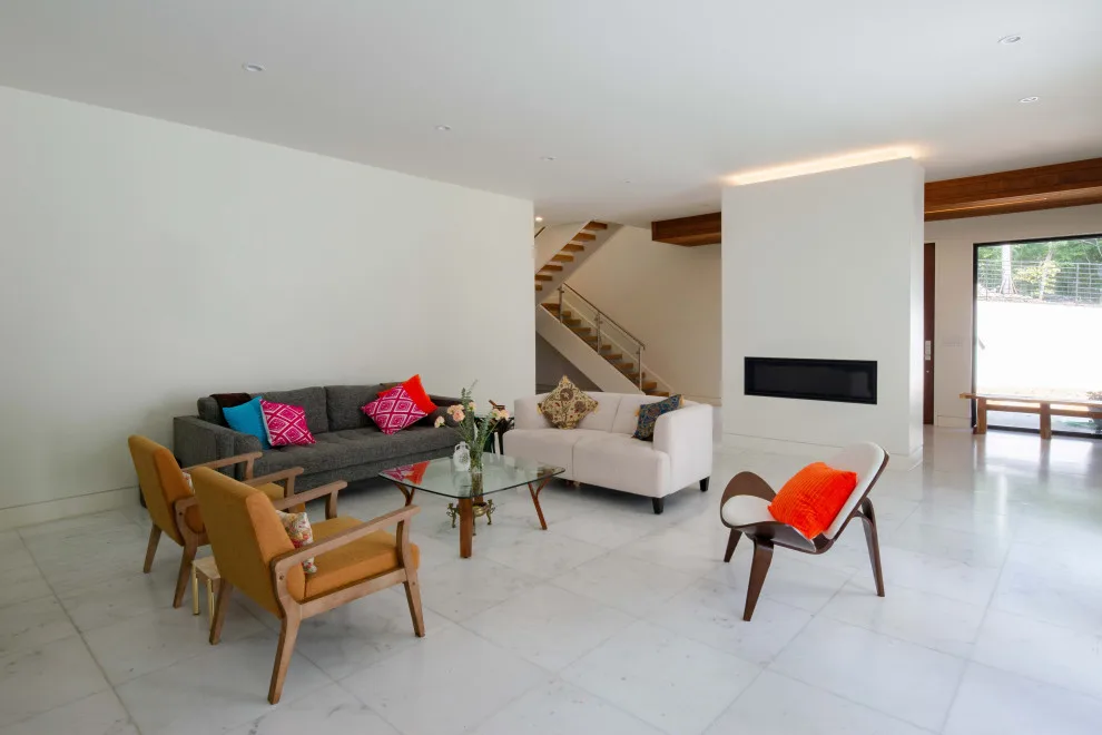 Tri-Courtyard Residence by Habanero Architecture, PLLC - Photo 3