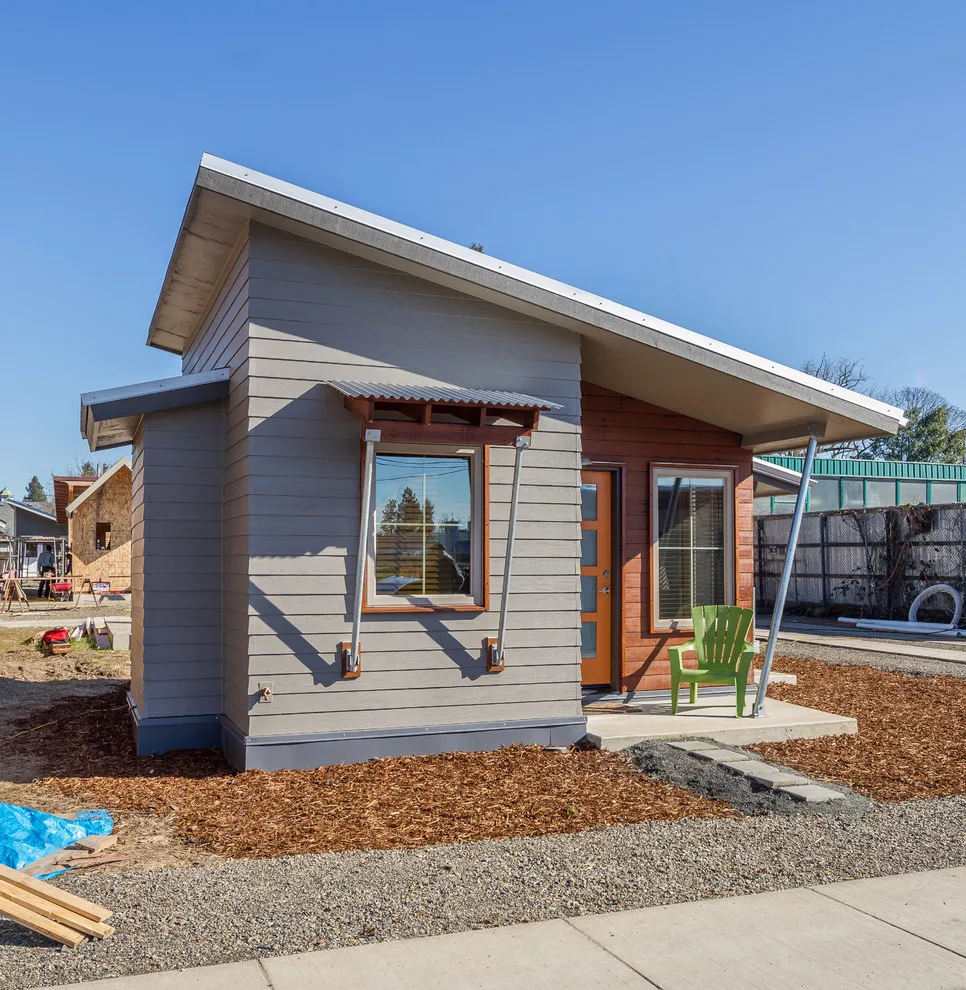 Compact Dwelling by Arbor South Architecture - Photo 3