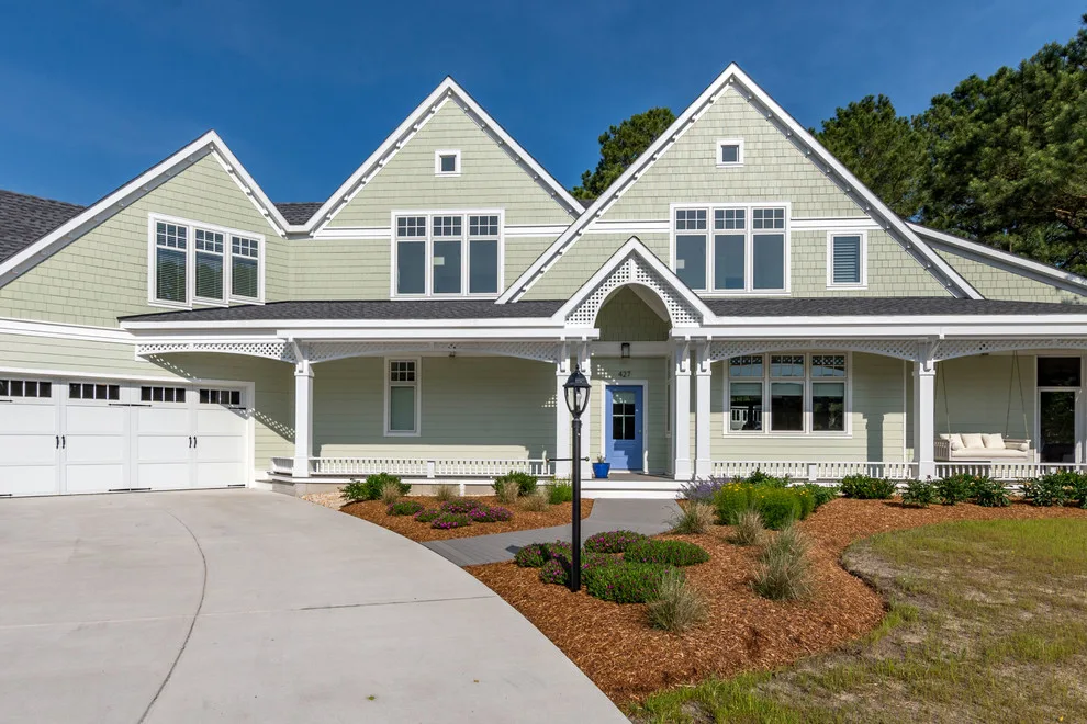 Classic Coastal Aesthetic by David D. Quillin Architecture - Photo 8
