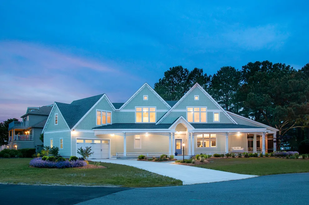 Classic Coastal Aesthetic by David D. Quillin Architecture - Photo 14