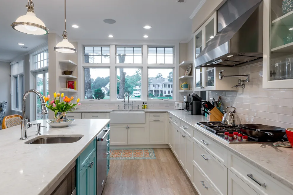 Classic Coastal Aesthetic by David D. Quillin Architecture - Photo 12