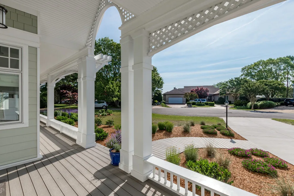 Classic Coastal Aesthetic by David D. Quillin Architecture - Photo 4