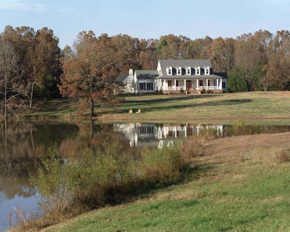 Classic Rural Residence by Howorth & Associates Architects - Photo 2
