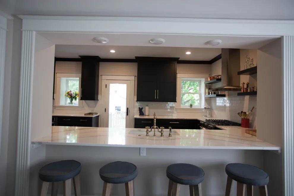 Classic Open Layout Design by Art & Architecture Inc - Photo 3