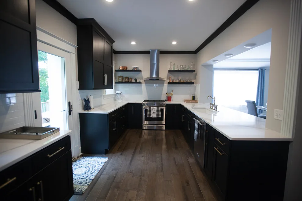 Classic Open Layout Design by Art & Architecture Inc - Photo 4