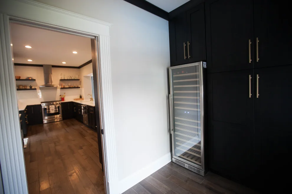 Classic Open Layout Design by Art & Architecture Inc - Photo 5