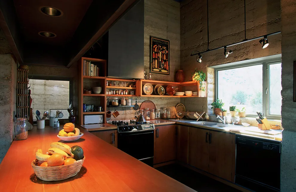 Tucson Mountain Rammed Earth Residence by Paul Weiner | DesignBuild Collaborative - Photo 2