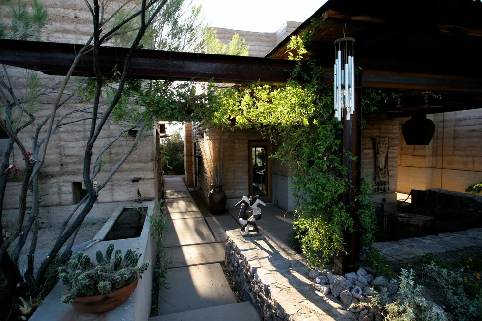 Tucson Mountain Rammed Earth Residence by Paul Weiner | DesignBuild Collaborative - Photo 11
