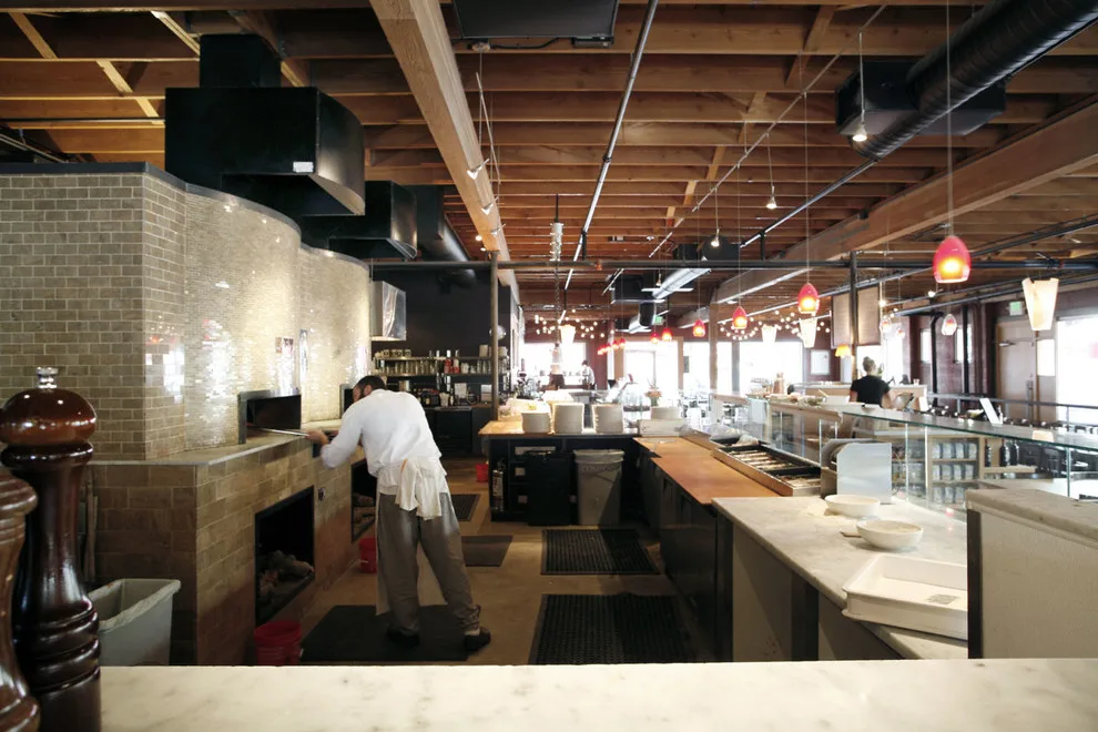 Bella Tutta Neapolitan Pizzeria - Stoneway by AS-Built Studio - Photo 2