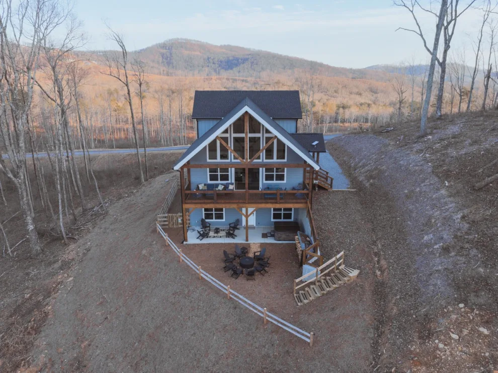 TWISTED TREE by Reynard Custom Homes - Photo 50