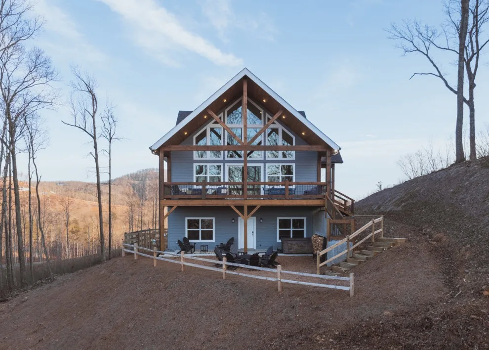 TWISTED TREE by Reynard Custom Homes - Photo 13