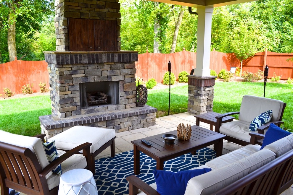 Outdoor Entertainment Space by Willow Branch Landscapes - Photo 2