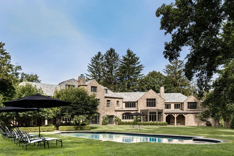Revised Tudor by Alisberg Parker - Photo 3