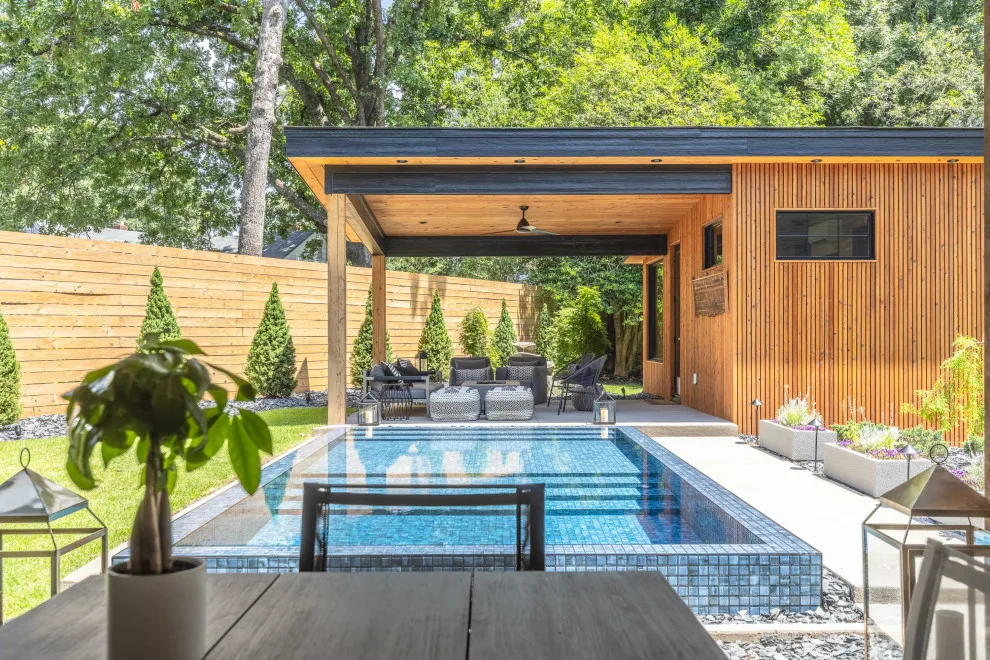 City Infill with Backyard Retreat by BLOM Design Studio - Photo 19