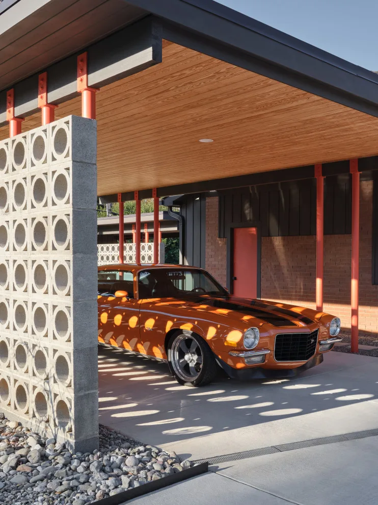 Midcentury Modern Valencia Terrace by The Alter Architect's Studio, PLLC - Photo 3
