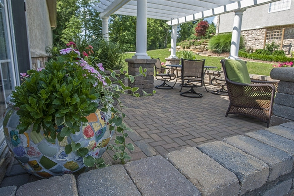 Winland's Complete Landscaping Service - Photo 6
