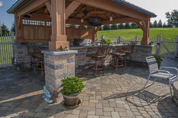 Outdoor Kitchen by Winland's Complete Landscaping Service - Photo 6