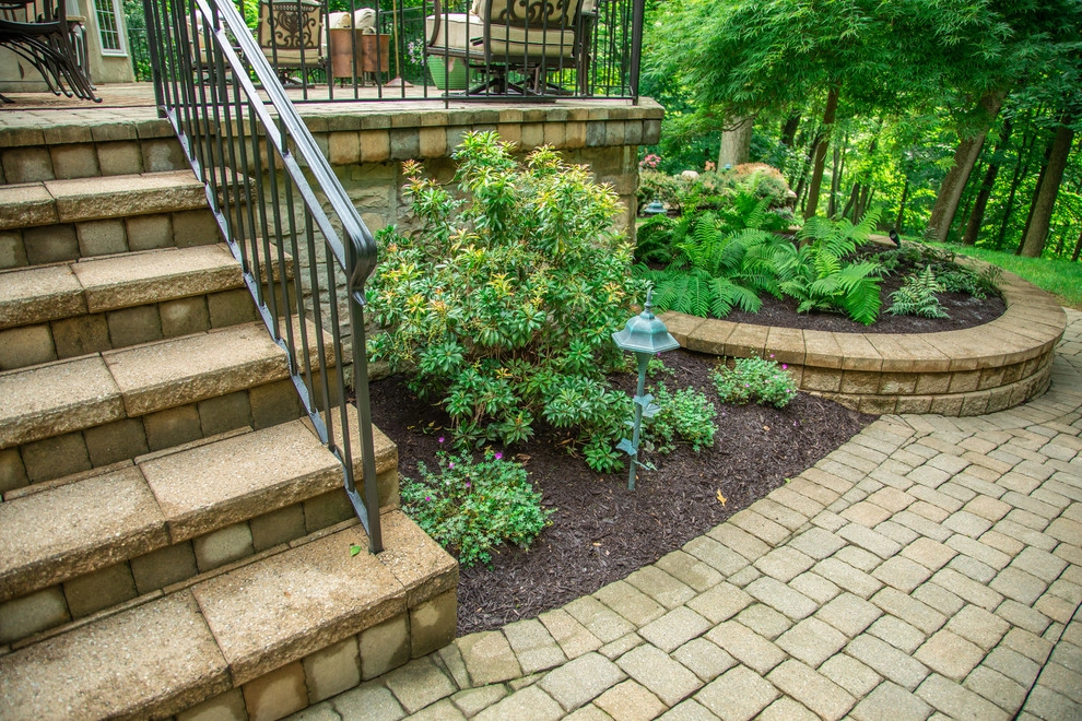Traditional Home & Colorful Containers by Winland's Complete Landscaping Service - Photo 30