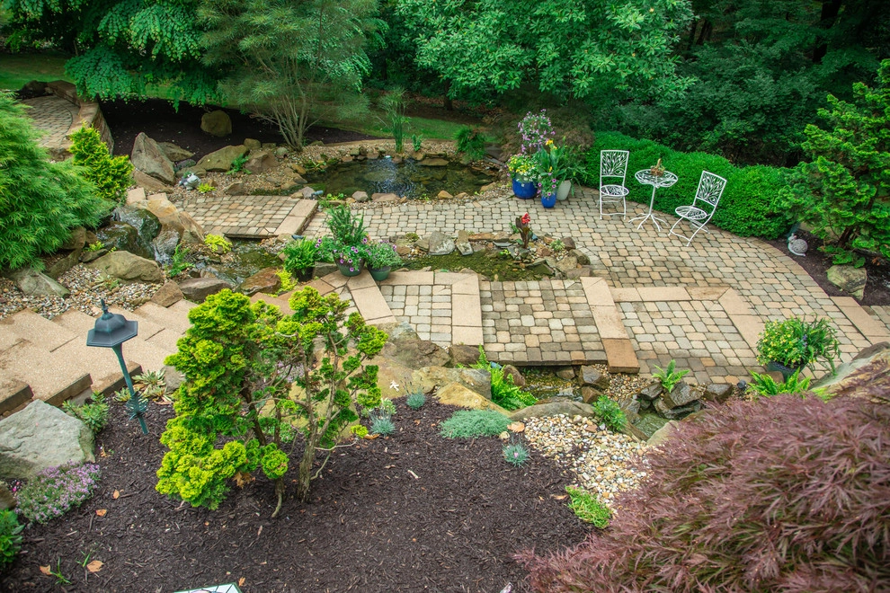 Traditional Home & Colorful Containers by Winland's Complete Landscaping Service - Photo 14