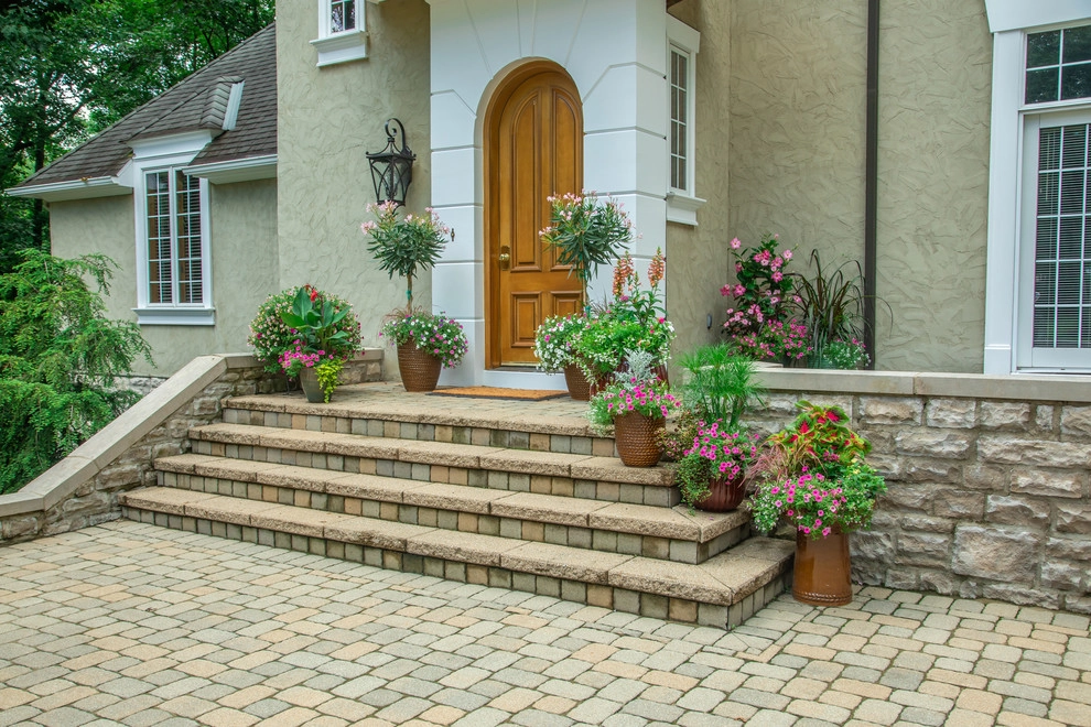 Traditional Home & Colorful Containers by Winland's Complete Landscaping Service - Photo 13
