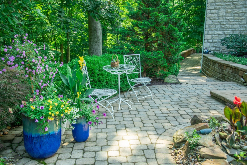 Traditional Home & Colorful Containers by Winland's Complete Landscaping Service - Photo 23
