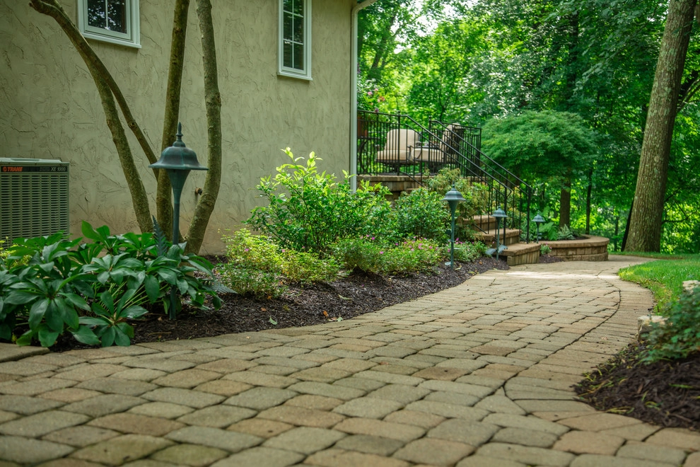 Traditional Home & Colorful Containers by Winland's Complete Landscaping Service - Photo 12