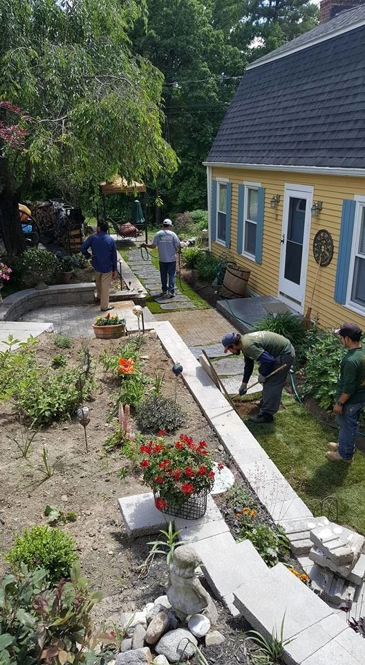 WJ Smallwood Landscaping & Lighting - Photo 2