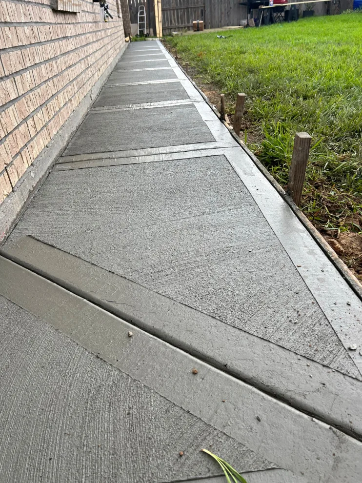 Brick-Paved Sidewalk by Flores Concrete - Photo 22