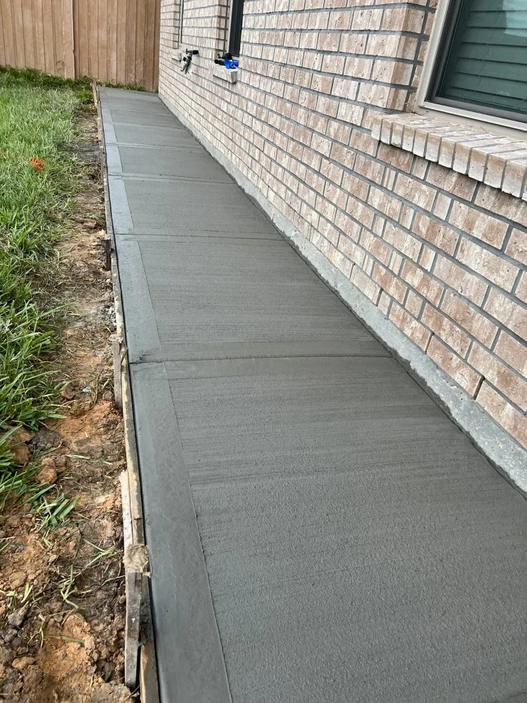 Brick-Paved Sidewalk by Flores Concrete - Photo 15