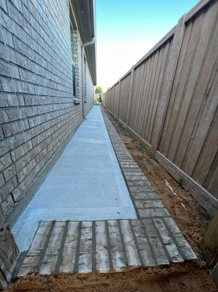 Brick-Paved Sidewalk by Flores Concrete - Photo 3