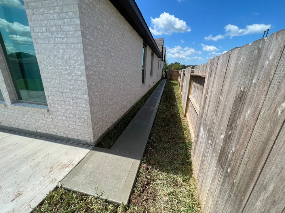Brick-Paved Sidewalk by Flores Concrete - Photo 27