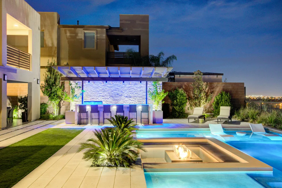 Horizon by Custom Outdoor Living - Photo 8