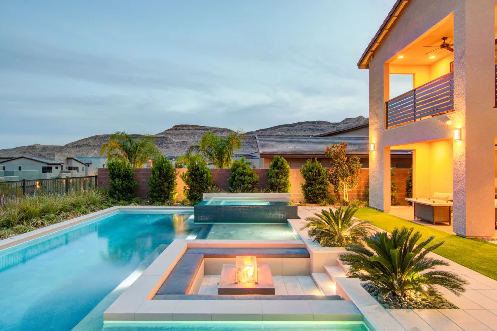 Custom Outdoor Living - Photo 2