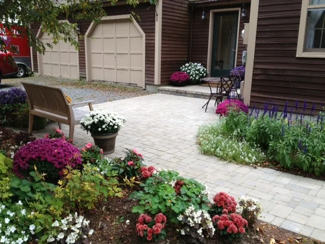Compact Entrance Hall by Maple Creek Landworks LLC - Photo 16