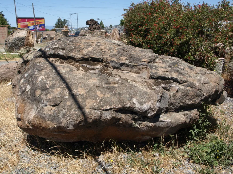 Sonoma Moss Rock by W. Johnson Ornamental Stone - Photo 9