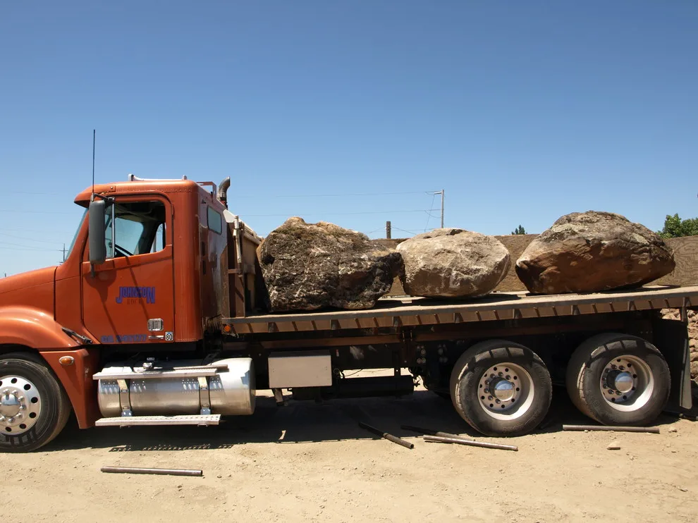 Sonoma Moss Rock by W. Johnson Ornamental Stone - Photo 2