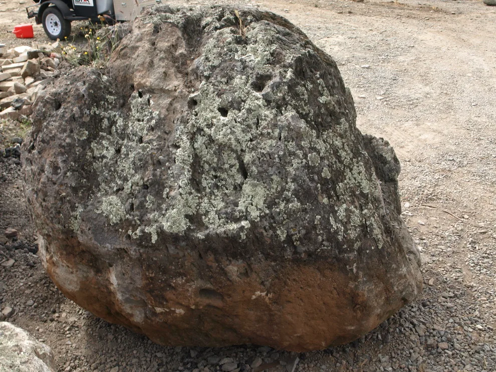 Sonoma Moss Rock by W. Johnson Ornamental Stone - Photo 4