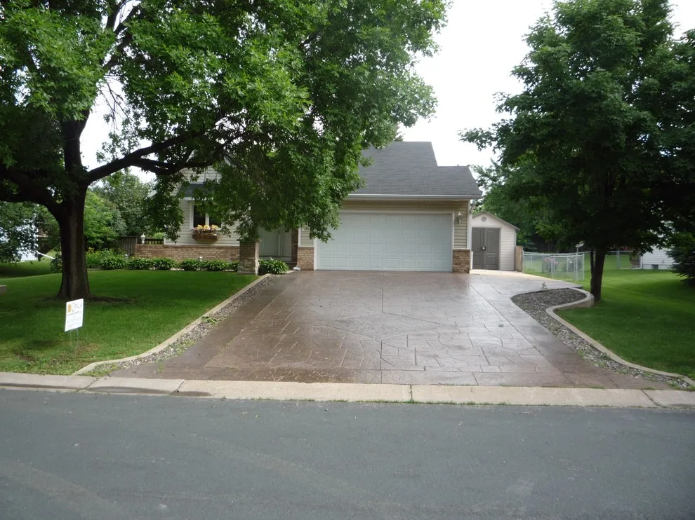 Decorative and Colored Stamped Concrete Driveways by Cipala Decorative Concrete Inc - Photo 20
