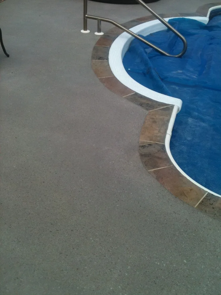 Textured Spray Finish on Stamped Stone Pool Coping and Deck by Elite Concrete Design - Photo 4