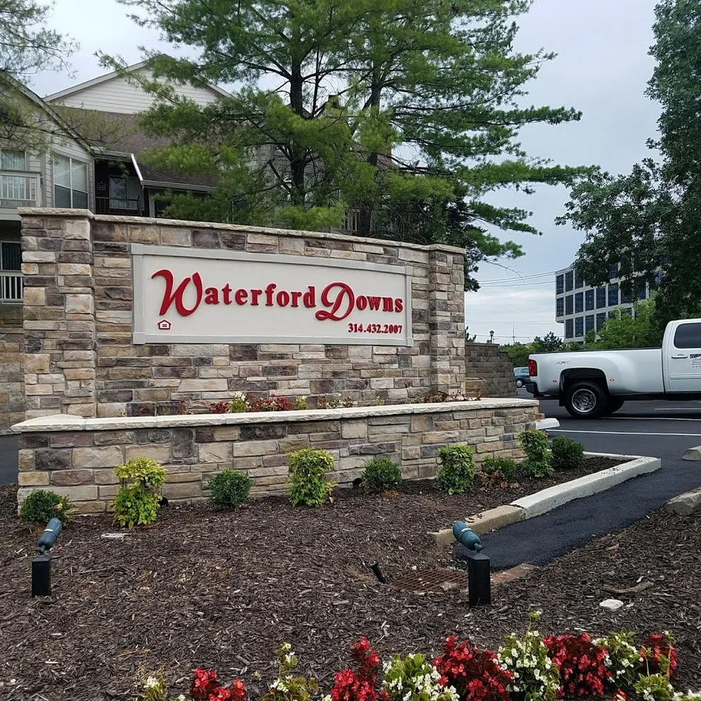 Creve Couer Stone Monuments by Masterpiece Masonry - Photo 3