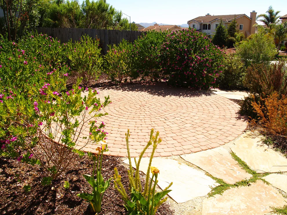 Lompoc CA Sunburst Blend Circular Paver Patio by Chaparral Pavers Of Santa Maria - Photo 3