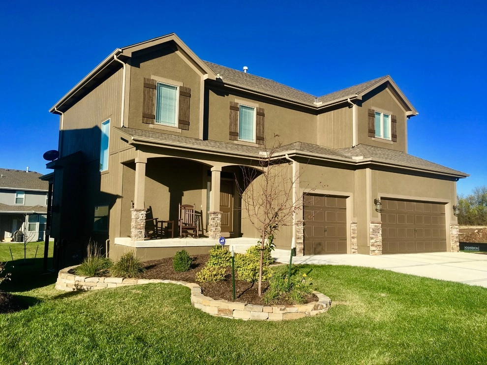 South Olathe Retaining Wall. by Zach's Lawn & Landscaping - Photo 2